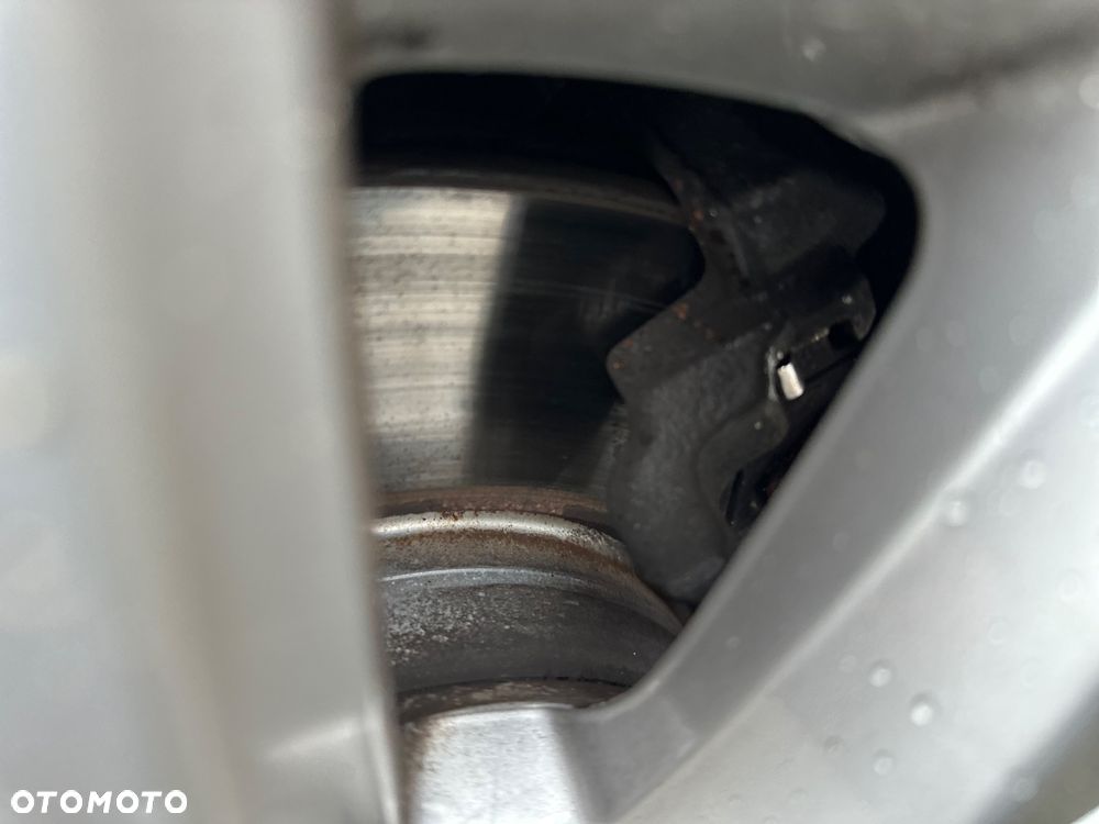 Volkswagen Passat 2.0 TDI SCR - 34