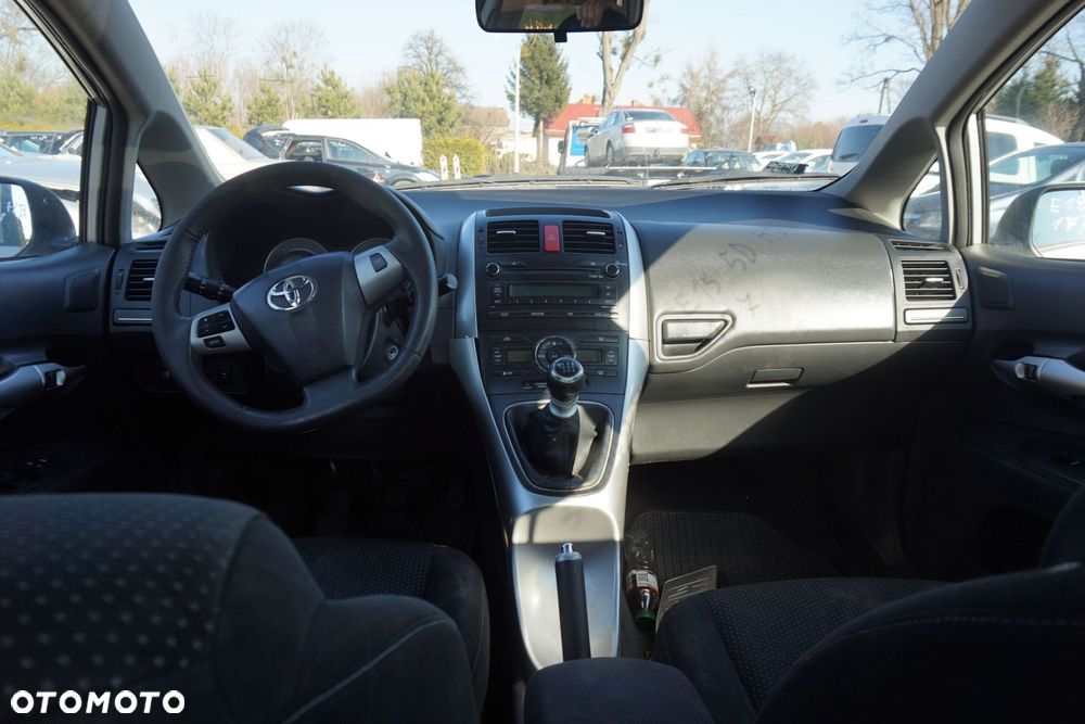TOYOTA AURIS E15 I LIFT 5D HB 2012 1F7 1.6 16V 1ZR-FAE 132KM EC60 SREBRNY na części - 9