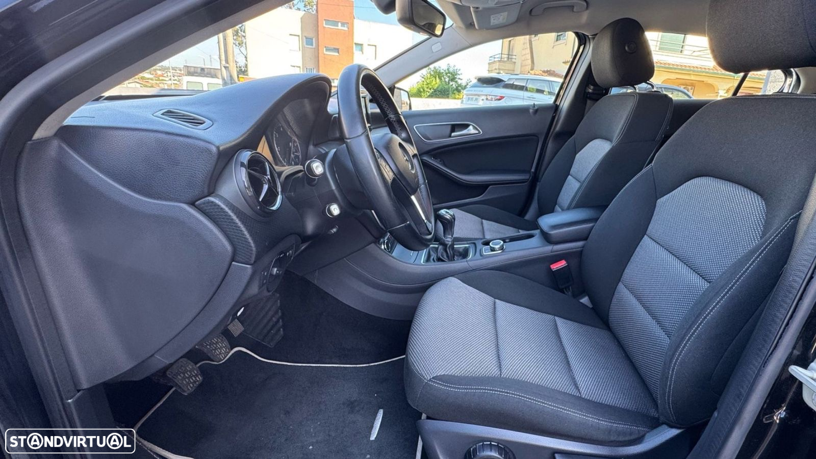 Mercedes-Benz A 180 CDI (BlueEFFICIENCY) - 13