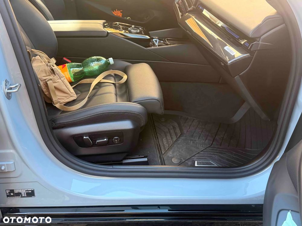 BMW Seria 5 520d mHEV M Sport - 10