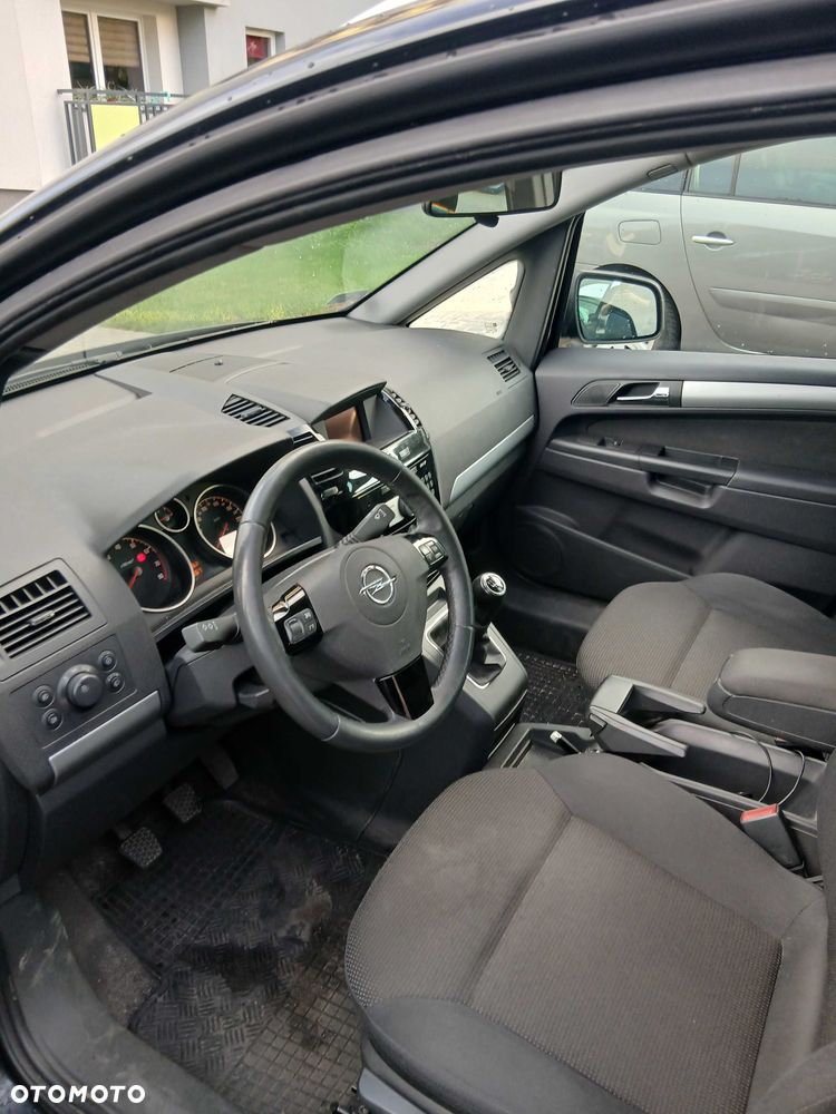 Opel Zafira 2013 photo 4