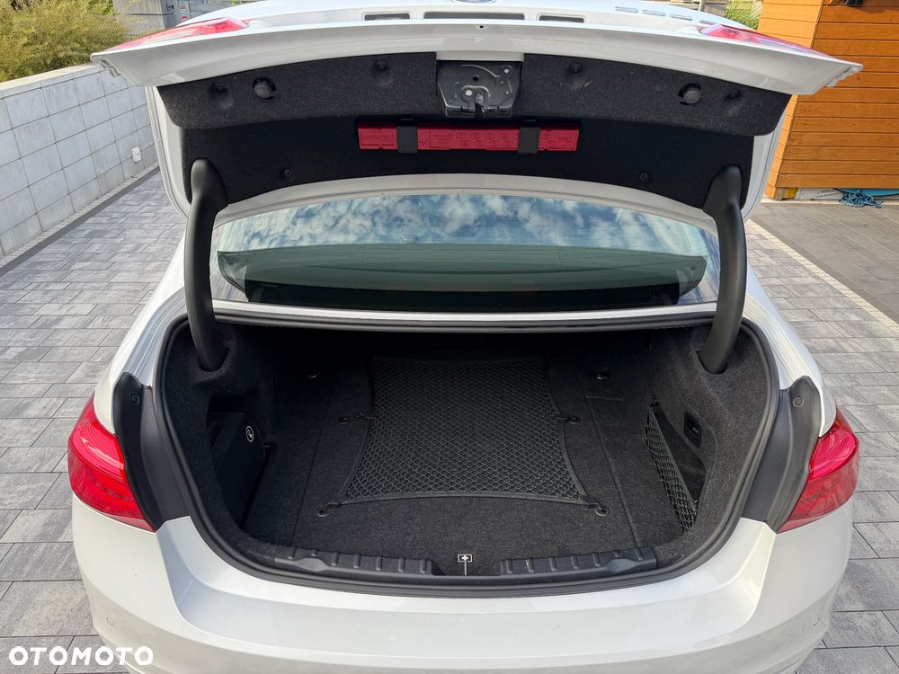 BMW Seria 3 330e iPerformance Advantage - 11