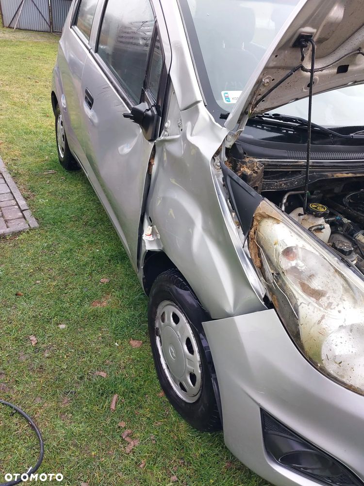 Chevrolet Spark 1.0 Base - 12