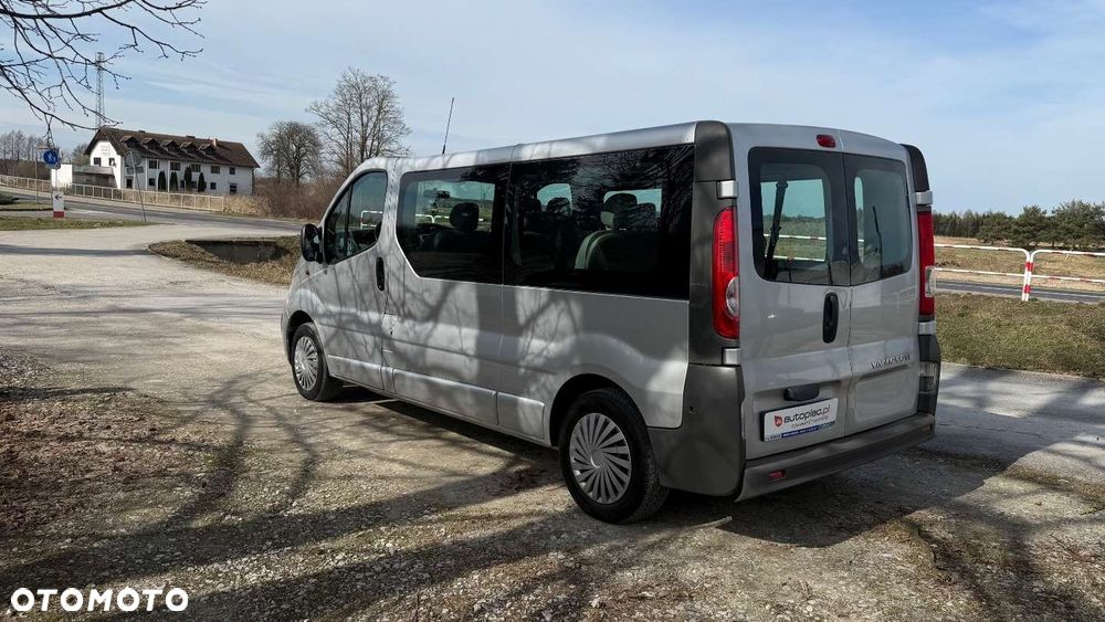 Opel Vivaro - 20