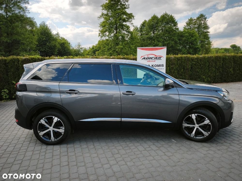 Peugeot 5008 - 5
