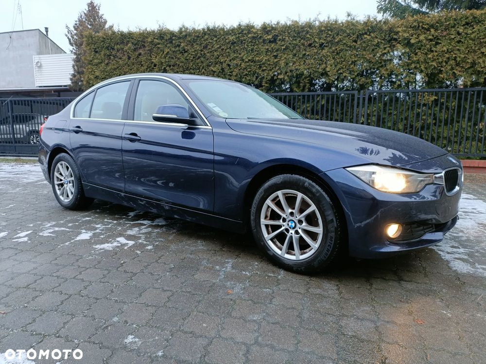 BMW Seria 3 320d Blue Performance Sport Line - 1