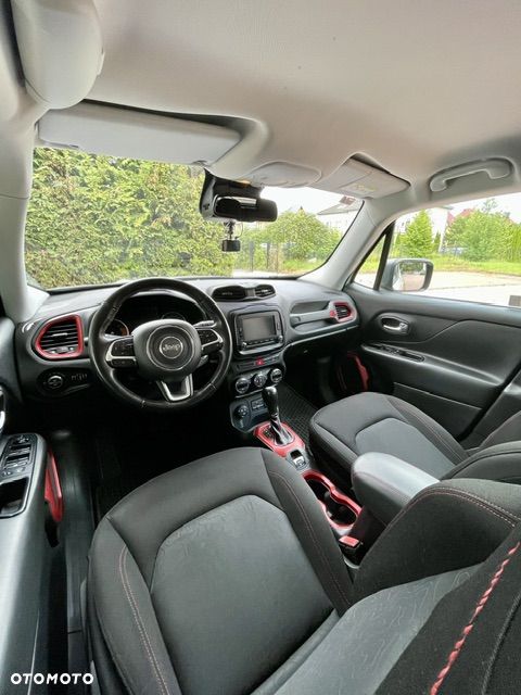 Jeep Renegade - 13
