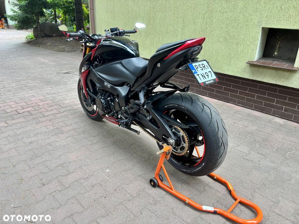 Suzuki GSX 1000 - 4