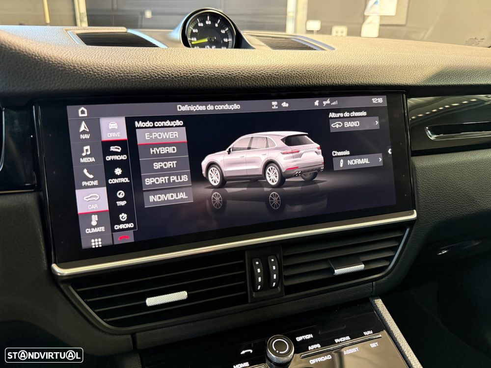 Porsche Cayenne E-Hybrid Platinum Edition - 28