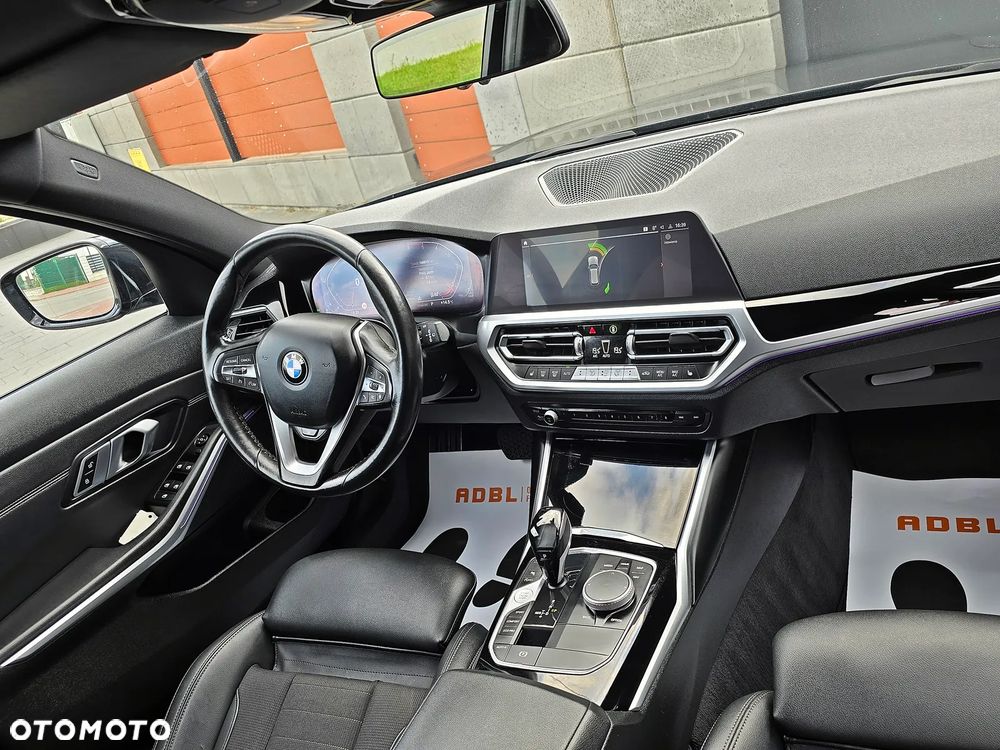 BMW Seria 3 320d xDrive Sport - 21