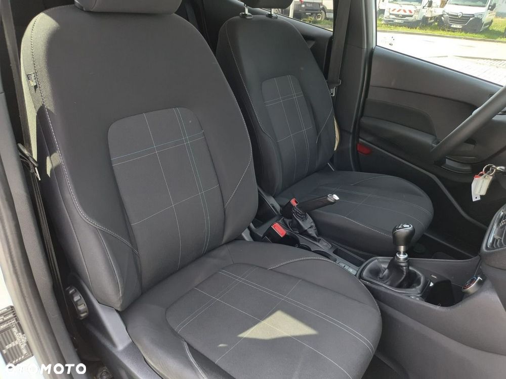 Ford Fiesta - 15