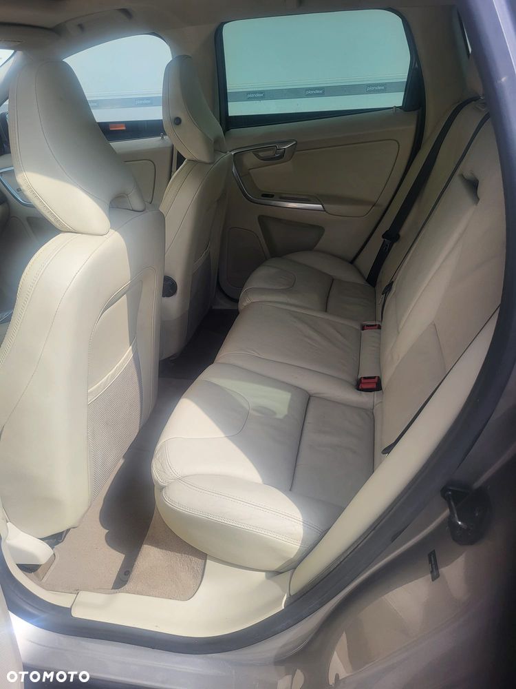 Volvo XC 60 - 10