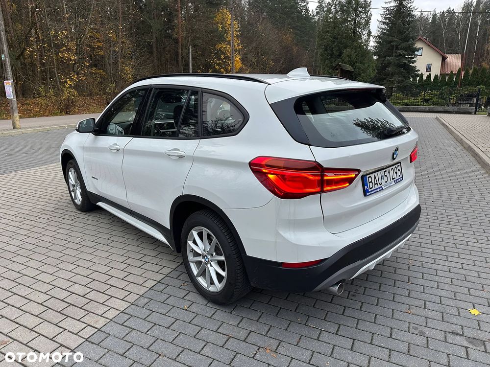 BMW X1 sDrive18d Sport Line - 8