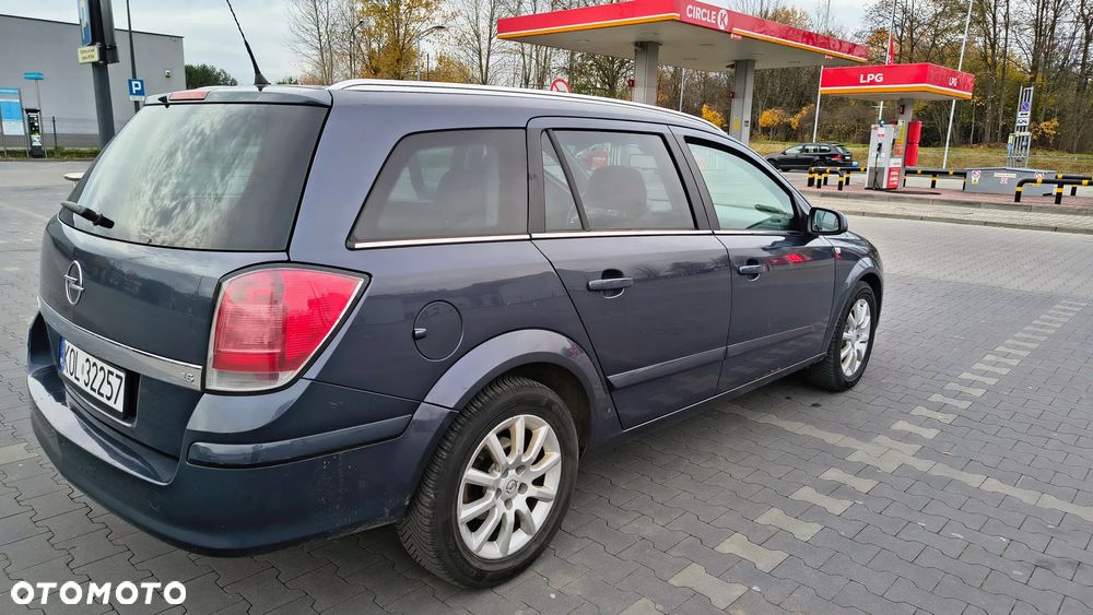 Opel Astra ver-1-6-active - 5