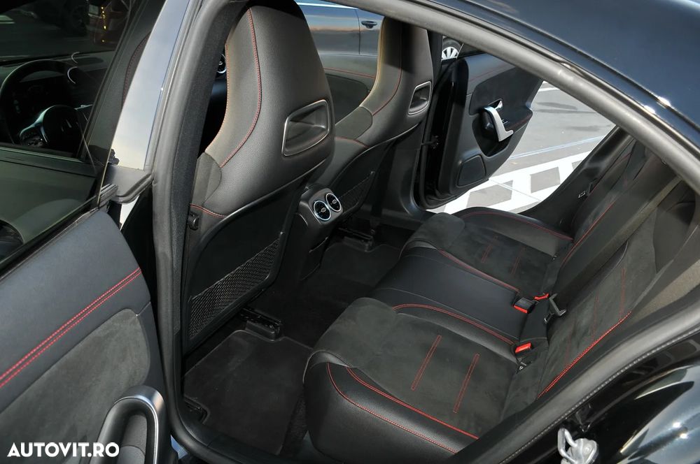 Mercedes-Benz CLA 180 Shooting Brake 7G-DCT AMG Line - 2