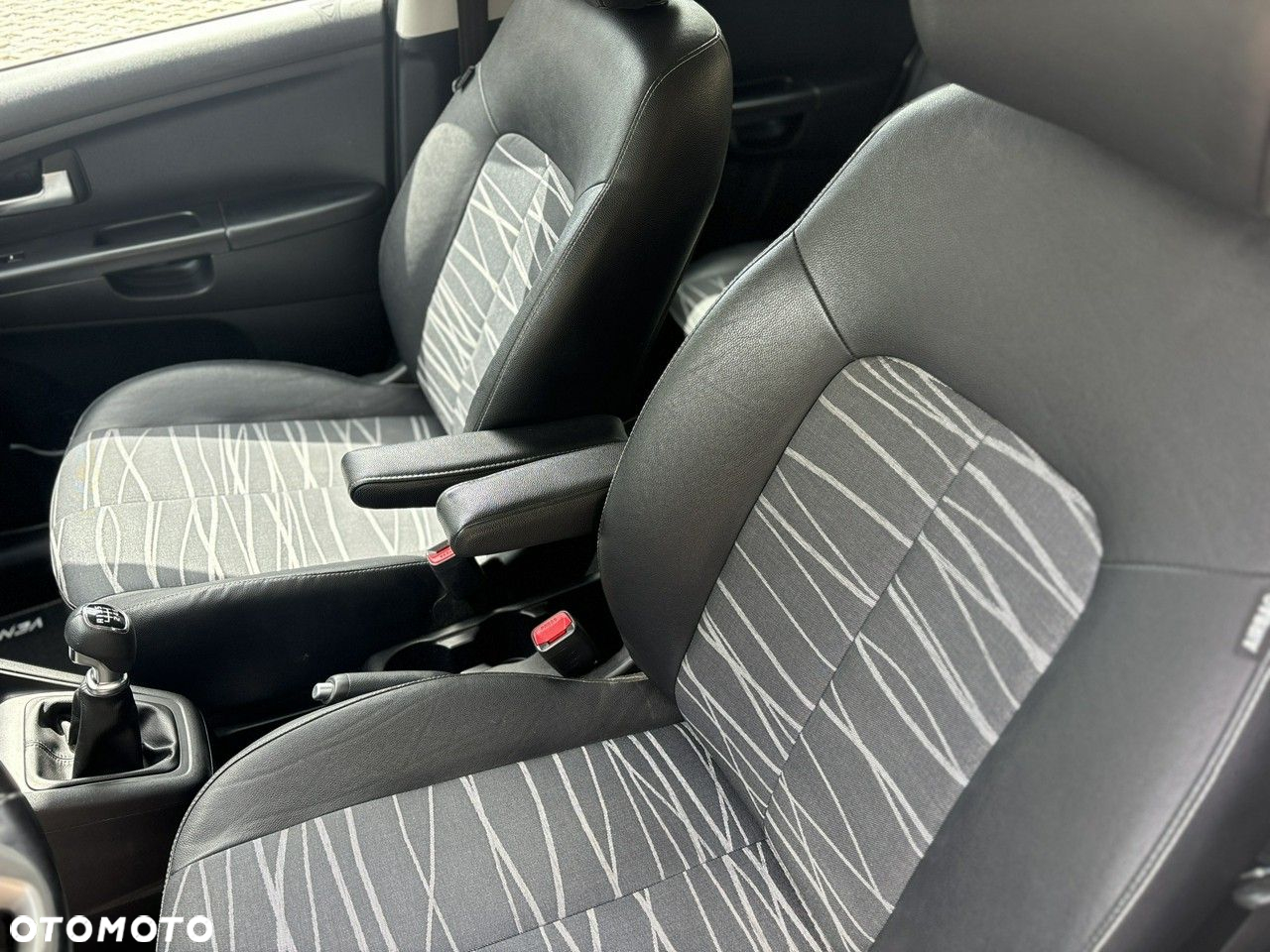 Kia Venga - 11