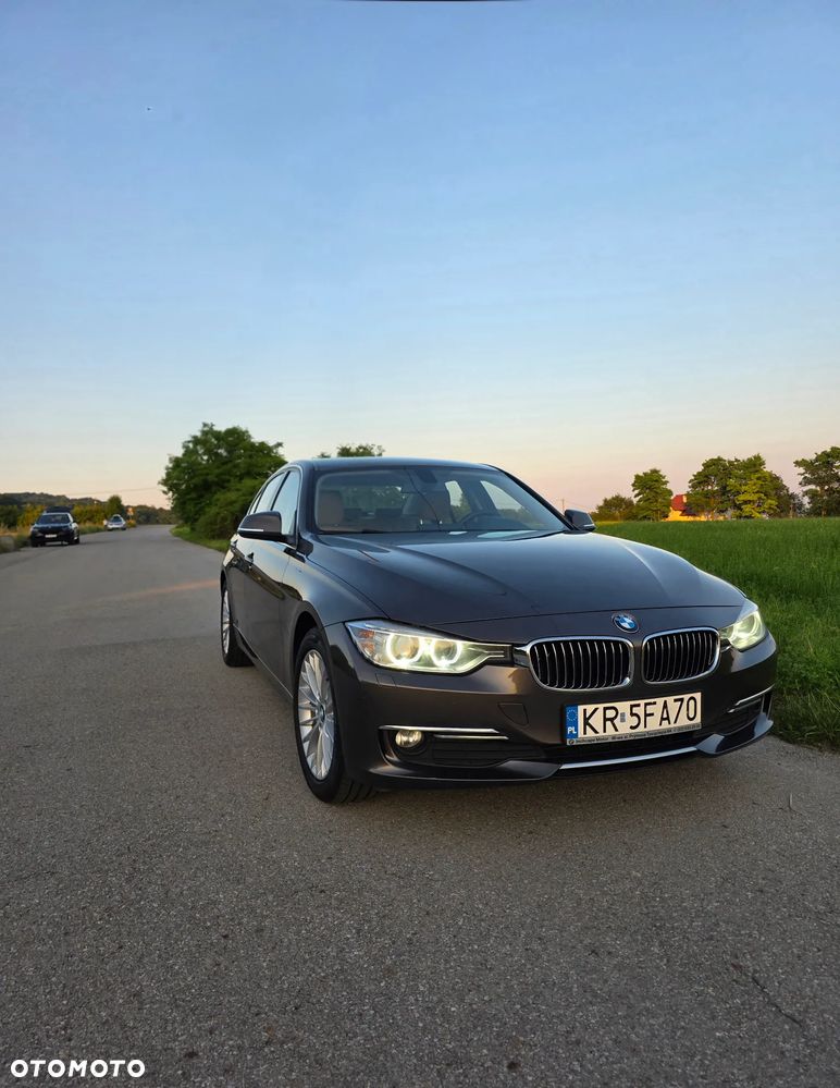 BMW Seria 3 320d xDrive - 1