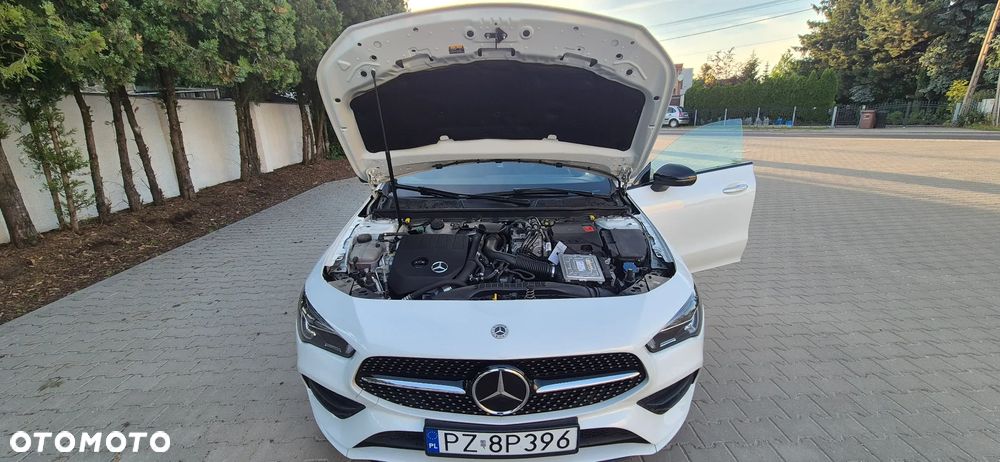 Mercedes-Benz CLA 250 e 8G-DCT AMG Line - 32