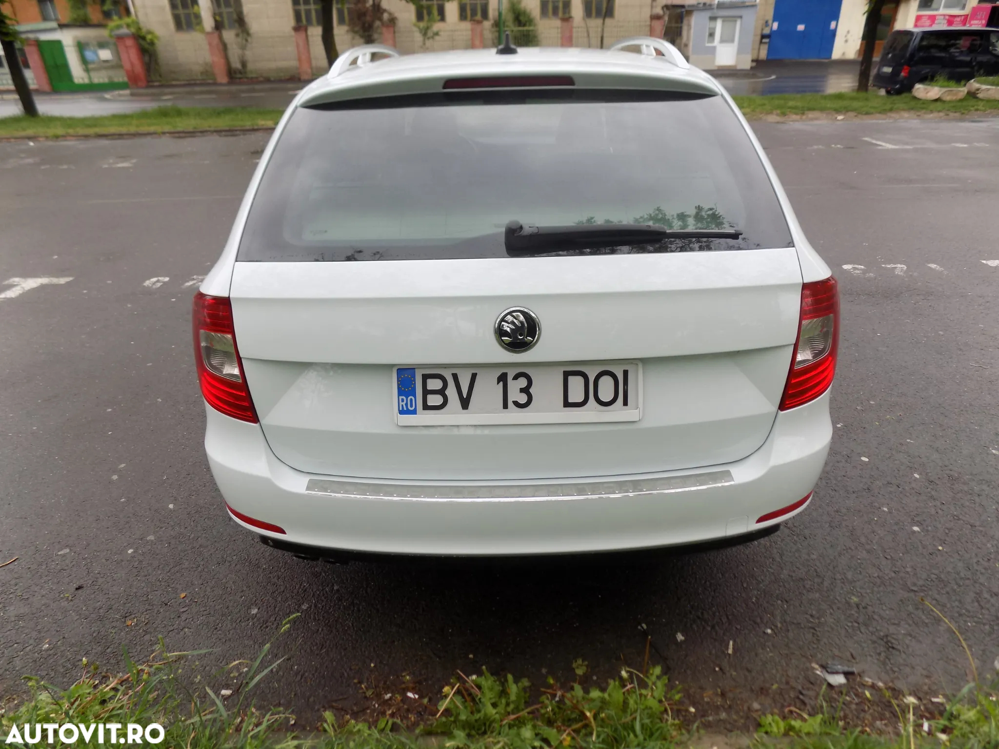 Skoda Superb Combi 2.0 TDI Elegance - 10