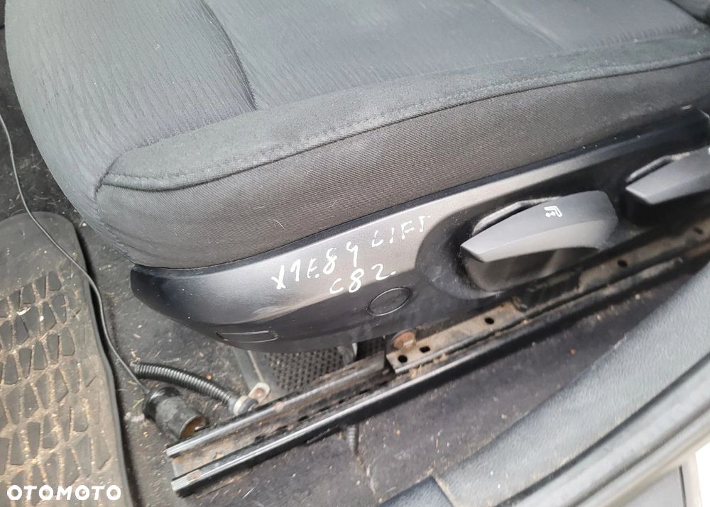 FOTEL LEWY PRZÓD PRZEDNI BMW X1 E84 LIFT C82 - 3