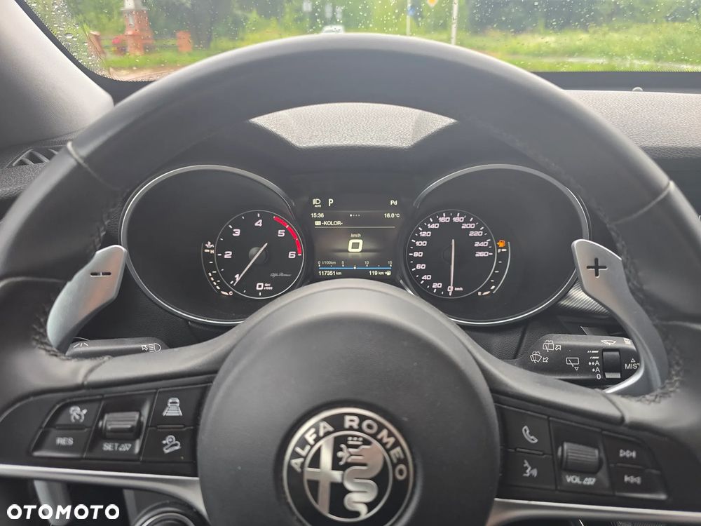 Alfa Romeo Stelvio 2.2 JTDM Super - 5