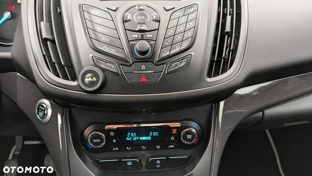 Ford Kuga 2.0 TDCi 2x4 Black & Silver - 28