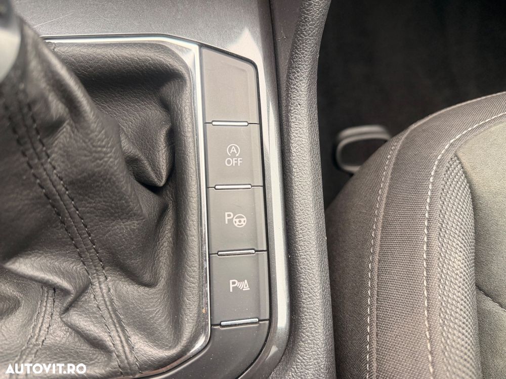 Volkswagen Tiguan - 29