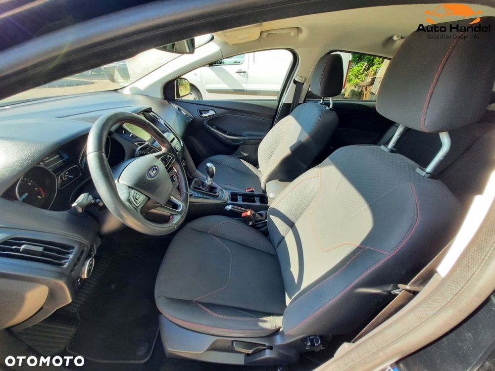 Ford Focus 1.5 EcoBoost STart-Stopp-System ST-LINE - 32