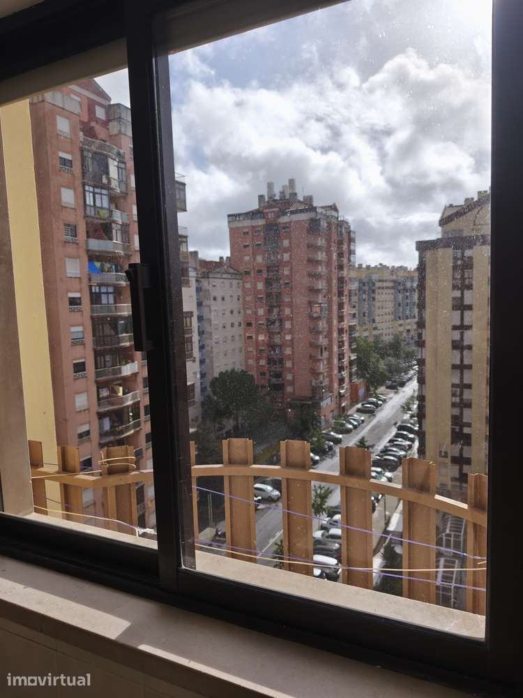 T2 Sintra-Tapada das Mercês, totalmente remodelado, boa oportunidade. - Grande imagem: 4/29