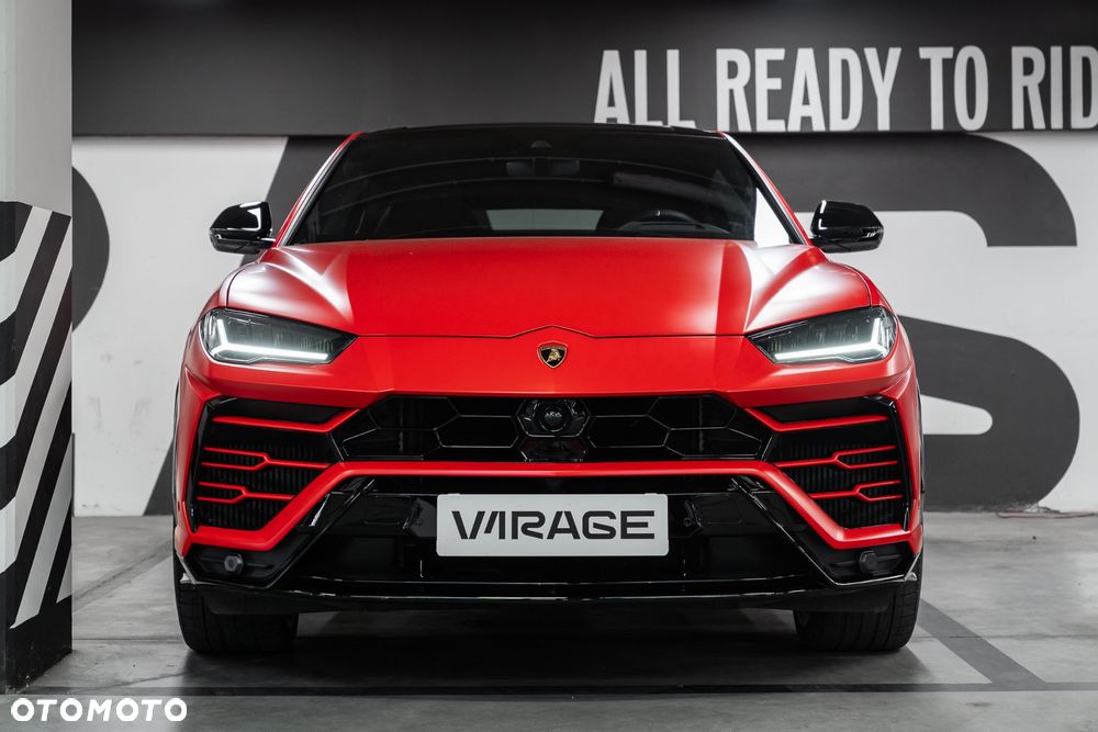 Lamborghini Urus Standard - 3