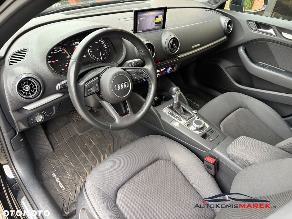 Audi A3 Sportback - 8