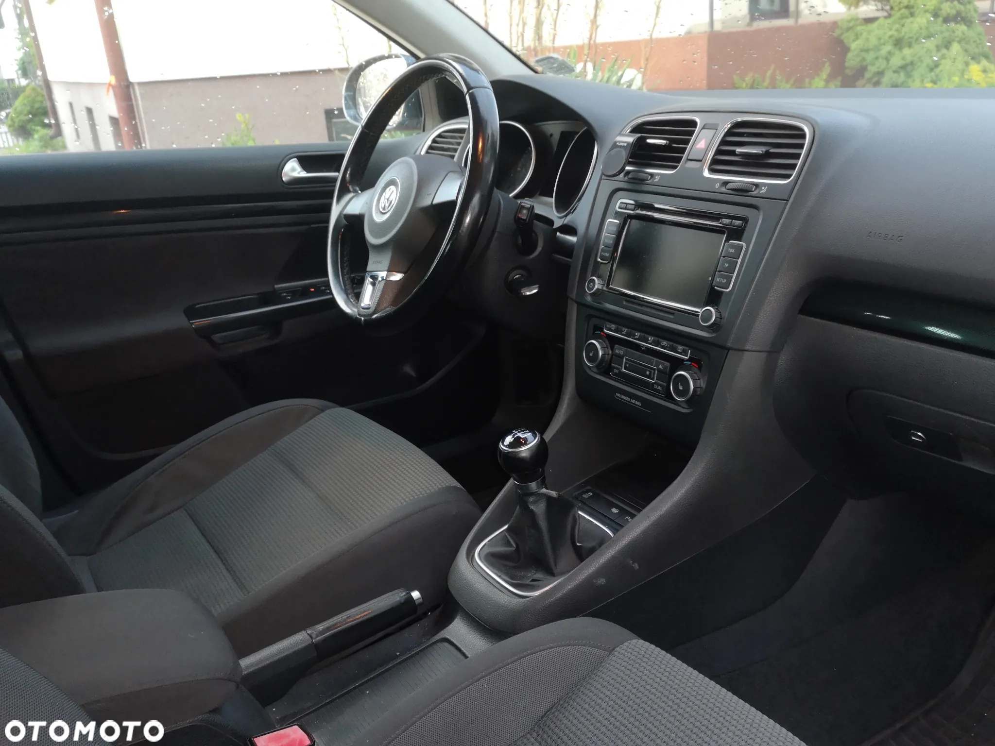 Volkswagen Golf VI 1.6 TDI Highline - 31