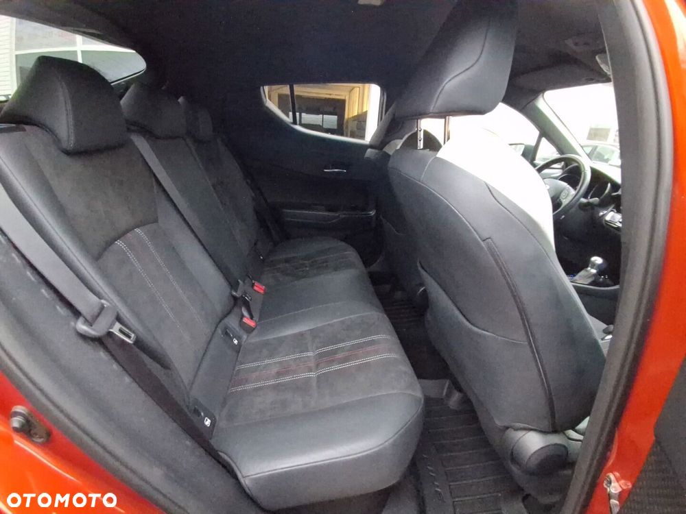 Toyota C-HR 2021