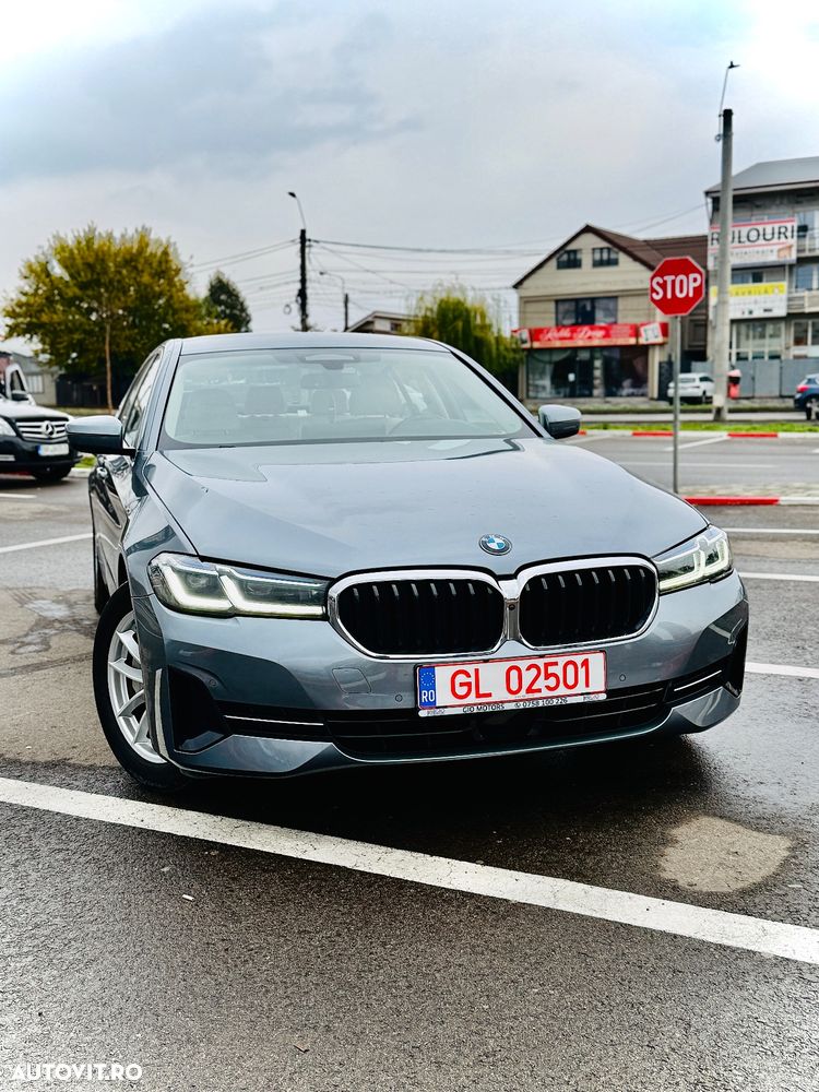 BMW Seria 5 530e Aut. Luxury Line - 1