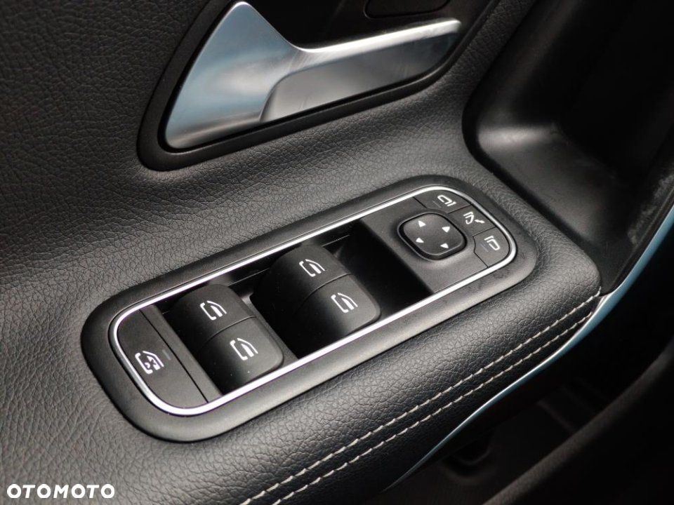 Mercedes-Benz CLA - 18