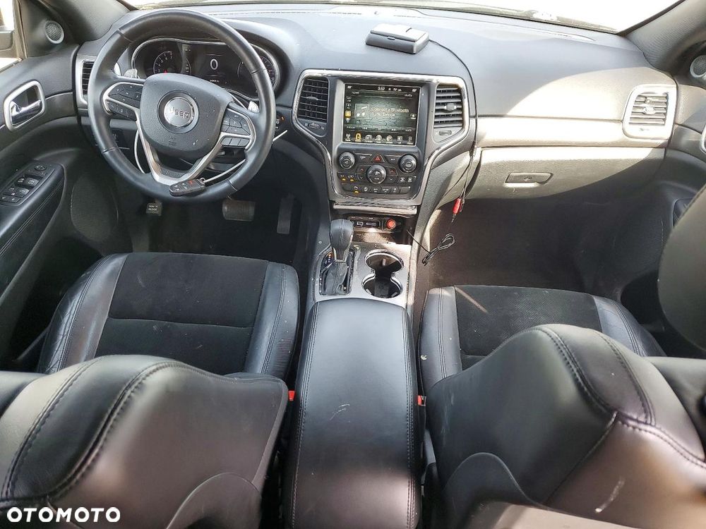 Jeep Grand Cherokee - 8