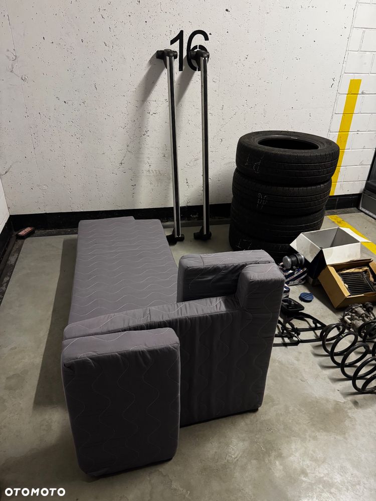 Volkswagen Multivan - 22