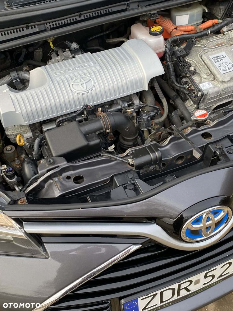 Toyota Yaris Hybrid 100 Life - 11