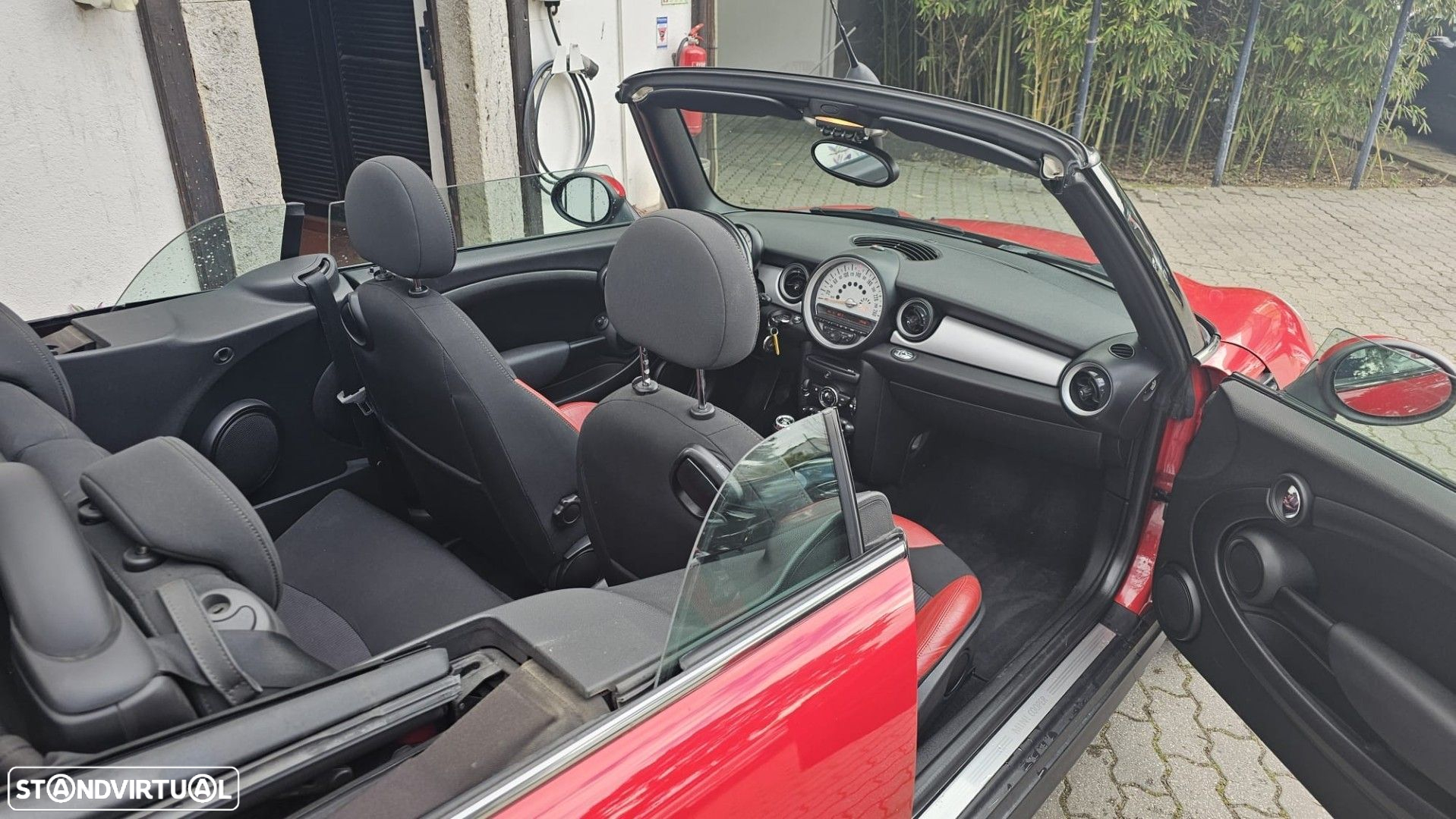 MINI Cabrio Cooper D - 10