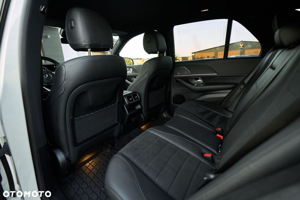 Mercedes-Benz GLE 300 d 4-Matic - 28