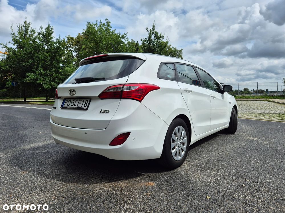 Hyundai i30 1.4 Classic + - 4