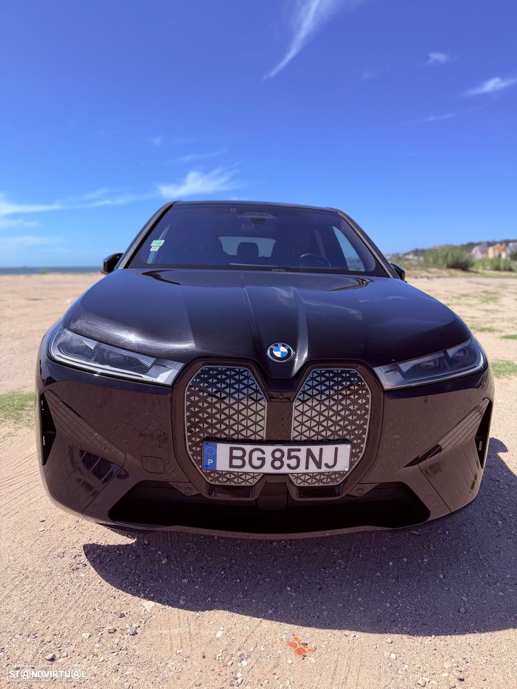 BMW iX xDrive 50 Pack Desportivo — fotografia 6