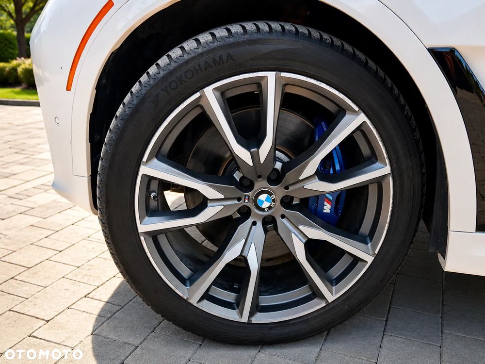 BMW X7 M50i sport - 9