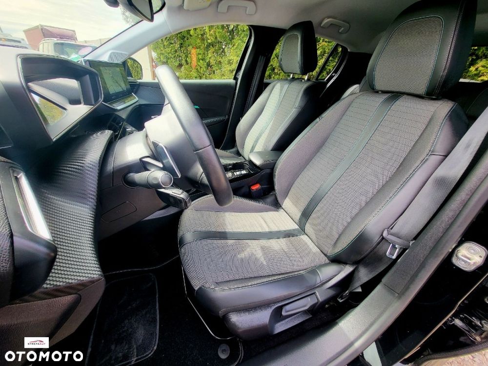 Peugeot 208 - 5