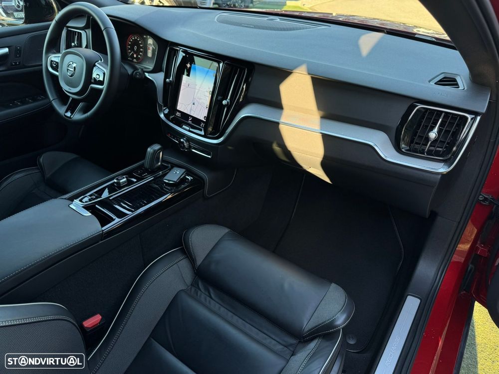 Volvo V60 2.0 T6 AWD TE R-Design - 20