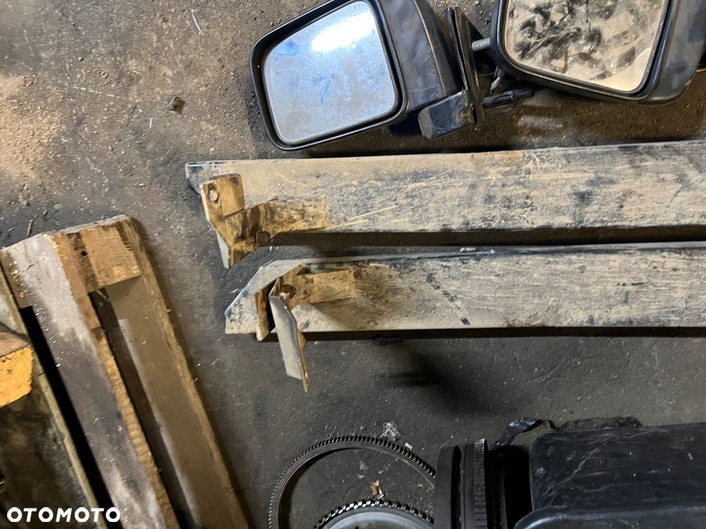 Progi Land Rover Discovery 1 stalowe - 4