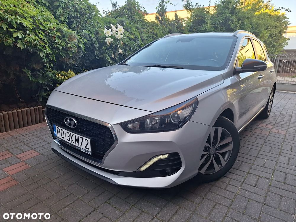 Hyundai i30 1.6 D Comfort - 12