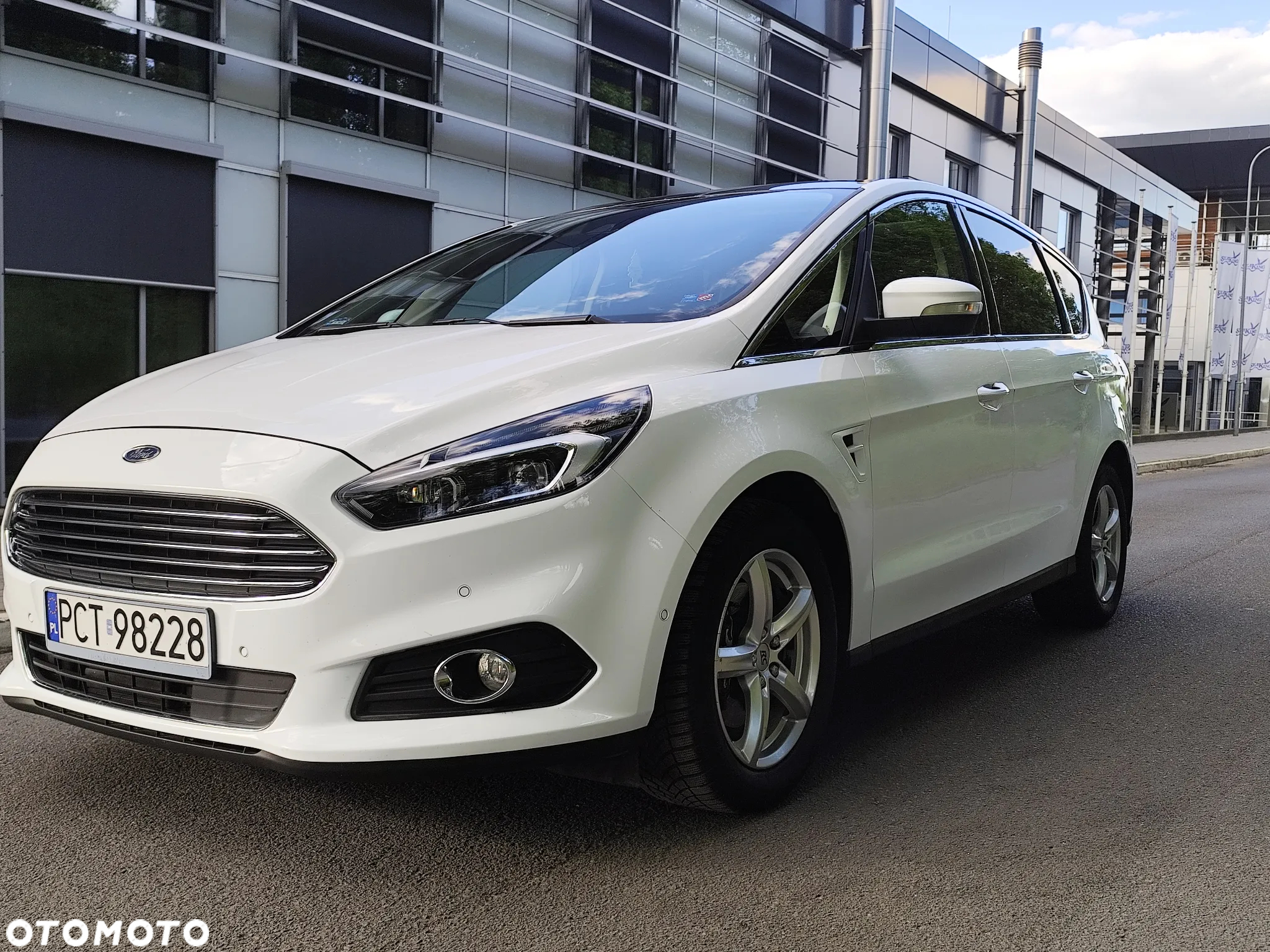 Ford S-Max 2.0 TDCi Titanium PowerShift - 2