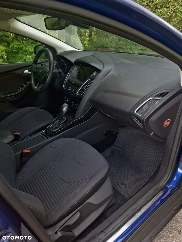 Ford Focus - 12
