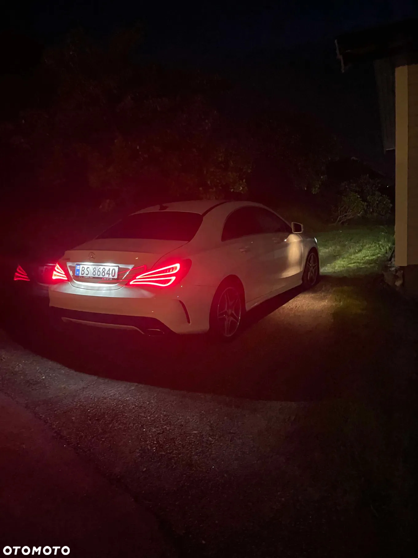 Mercedes-Benz CLA 180 7G-DCT AMG Line - 10